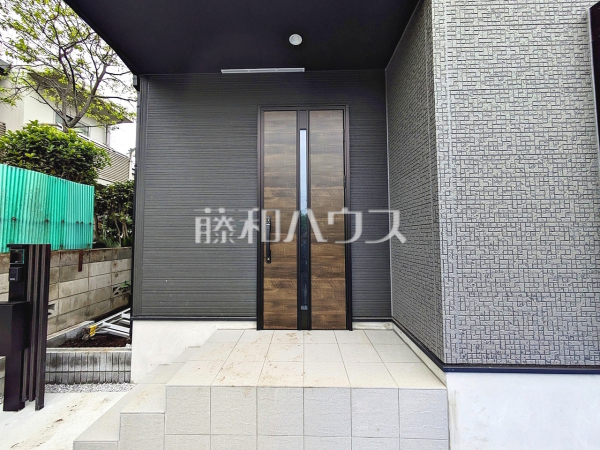 玄関　【小平市上水新町２丁目】