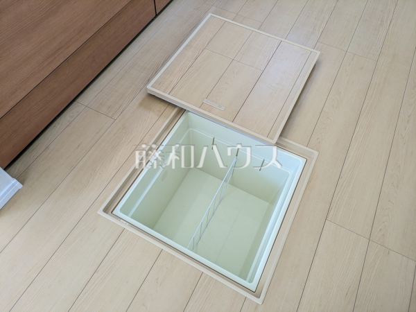 床下収納　【東大和市高木２丁目】