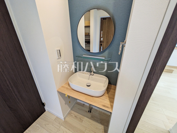 C号棟　玄関洗面台　【世田谷区北烏山９丁目】