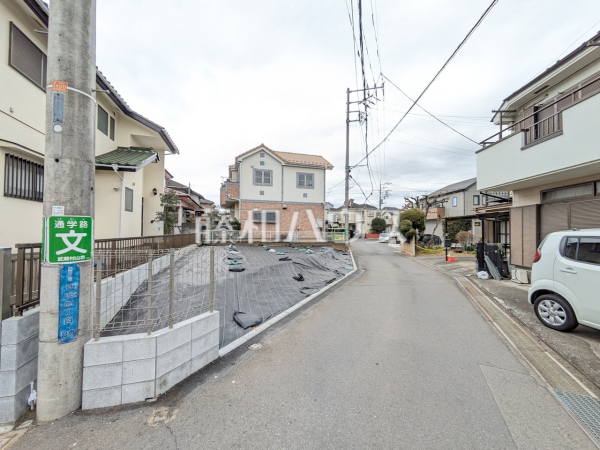 接道状況および現場風景　【武蔵村山市神明４丁目】