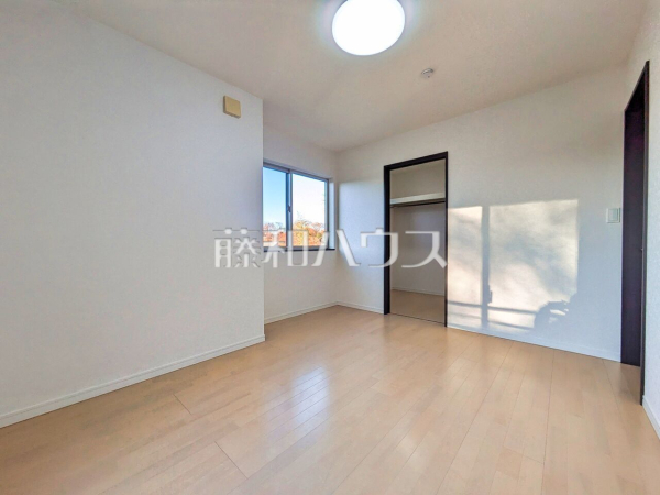 居室　【八王子市片倉町】