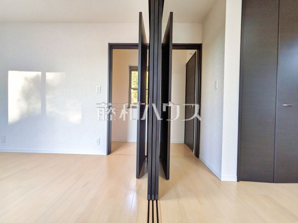 居室　【八王子市片倉町】