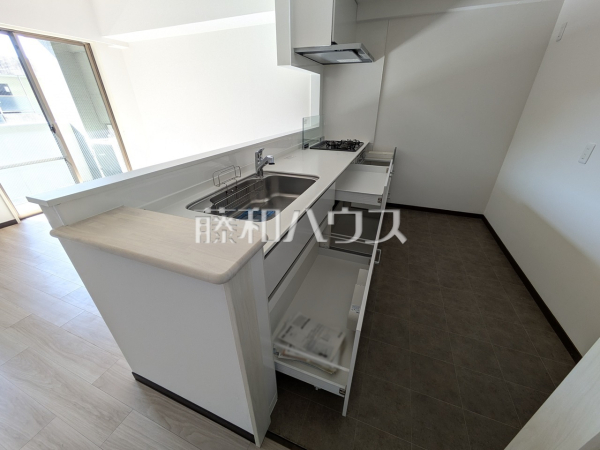 キッチン　【プリムローズ百草園】