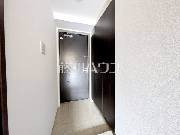 玄関　【プリムローズ百草園】