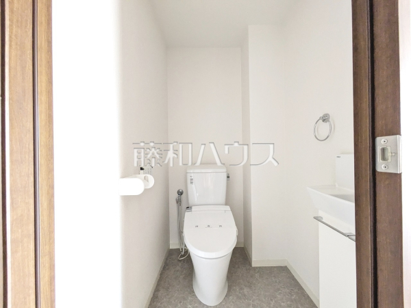 トイレ　【プリムローズ百草園】