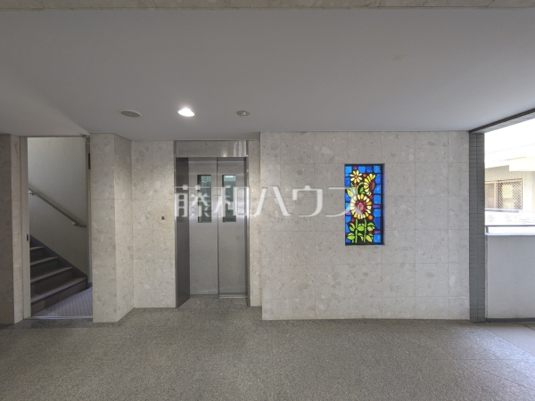 エレベーター　【プリムローズ百草園】