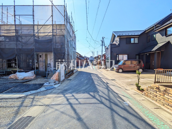 接道状況および現場風景　【小牧市大字東田中】