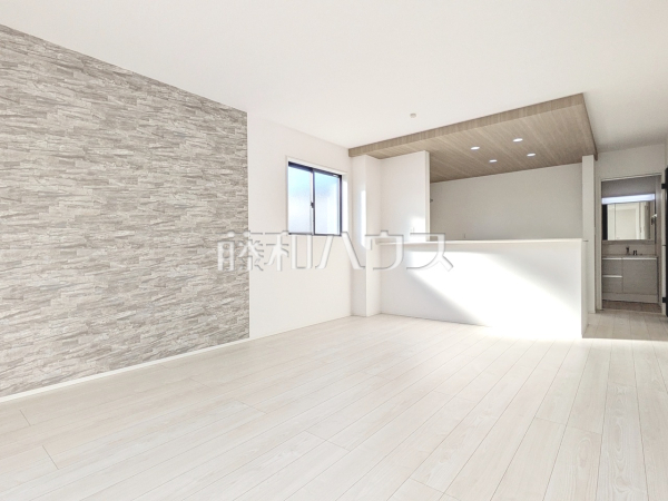 1号棟　リビング　【日野市多摩平７丁目】
