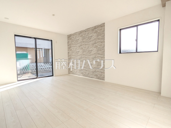 1号棟　リビング　【日野市多摩平７丁目】