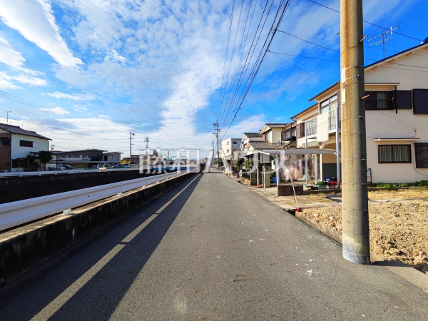 接道状況および現場風景　【春日井市弥生町２丁目】