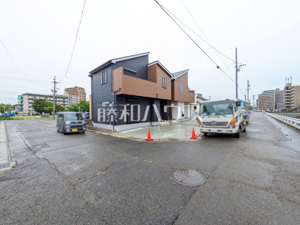 接道状況および現場風景　【春日井市乙輪町１丁目】