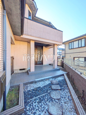 玄関　【八王子市大和田町１丁目】