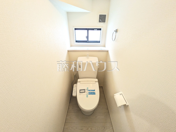 2号棟　トイレ　【福岡市西区小戸１丁目】