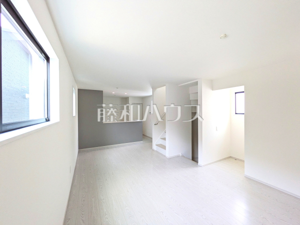 2号棟　リビング　【福岡市西区小戸１丁目】