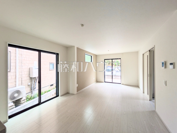 4号棟　リビング　【福岡市西区小戸１丁目】