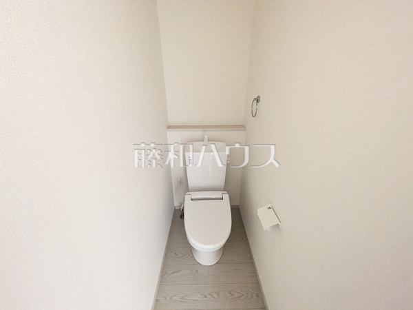 4号棟　トイレ　【福岡市西区小戸１丁目】