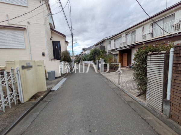 接道状況および現場風景　【世田谷区八幡山３丁目】