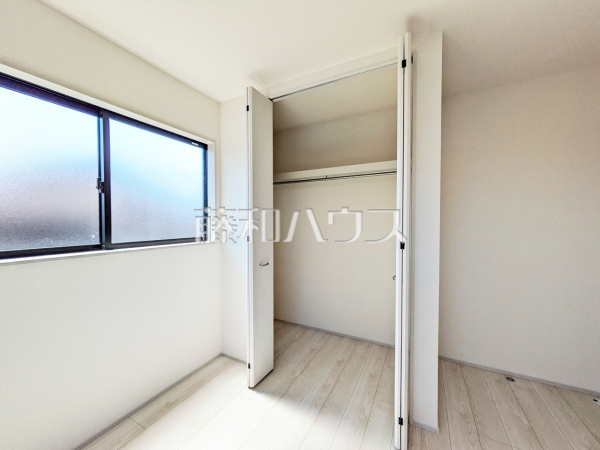 収納　【小平市学園西町３丁目】