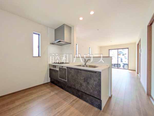 C号棟　キッチン　【国立市富士見台１丁目】