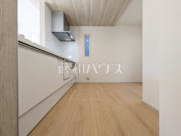 キッチン　【練馬区南大泉３丁目】