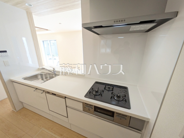 キッチン　【練馬区南大泉３丁目】