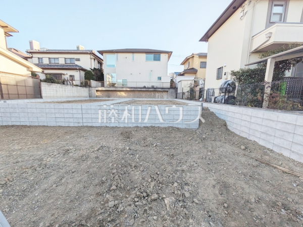 ■外観■　【八王子市鹿島】
平日のご案内も可能です。まずはお気軽にお問合せ下さいませ。