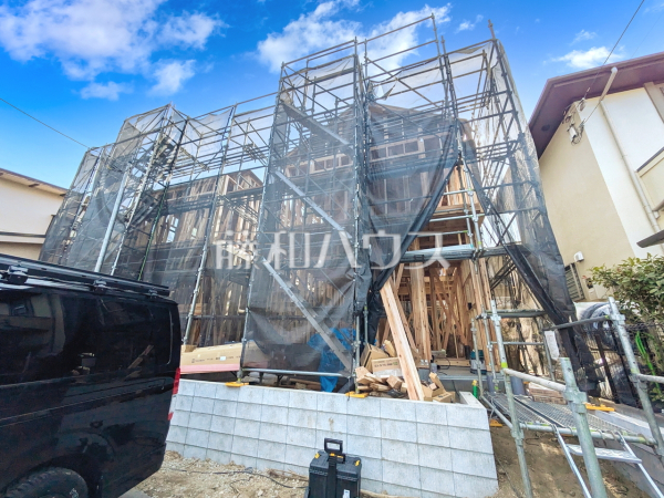 ■外観■　【八王子市鹿島】周囲に高い建物のないエリアのため、空が大きく感じます。