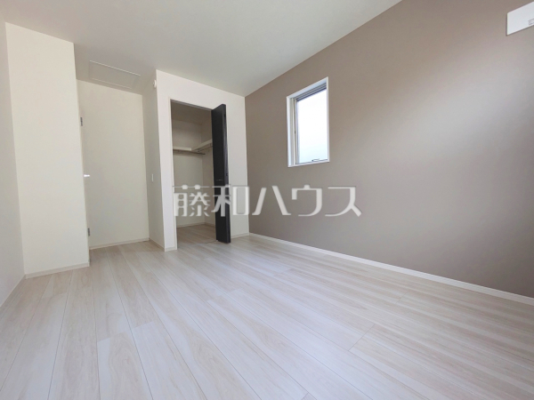 1号棟　居室　【八王子市鹿島】
全居室収納スペース付き　