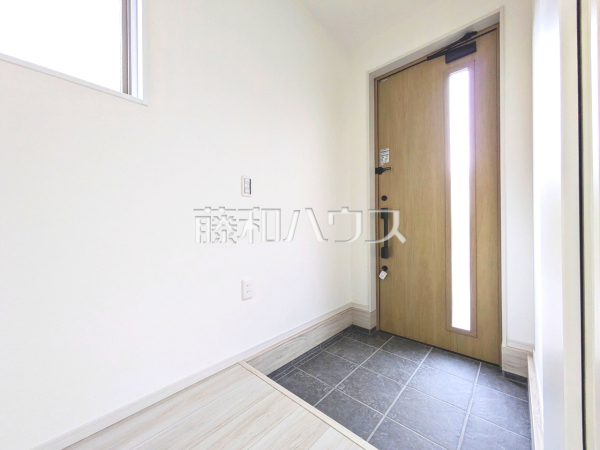 1号棟 玄関　【八王子市鹿島】