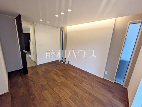 B号棟　居室　【調布市入間町１丁目】