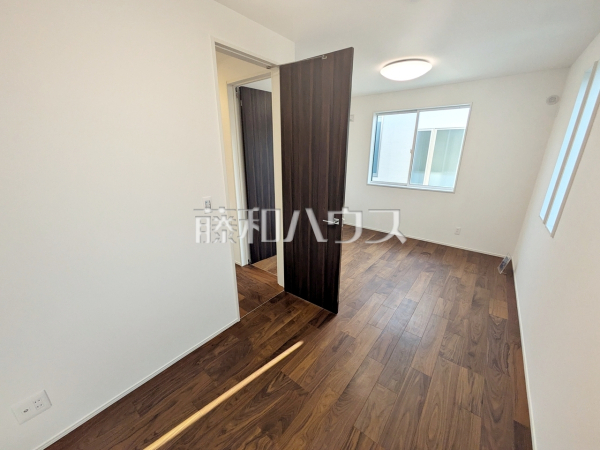 B号棟　居室　【調布市入間町１丁目】