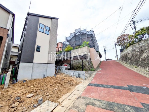接道状況および現場風景　【福岡市南区寺塚２丁目】