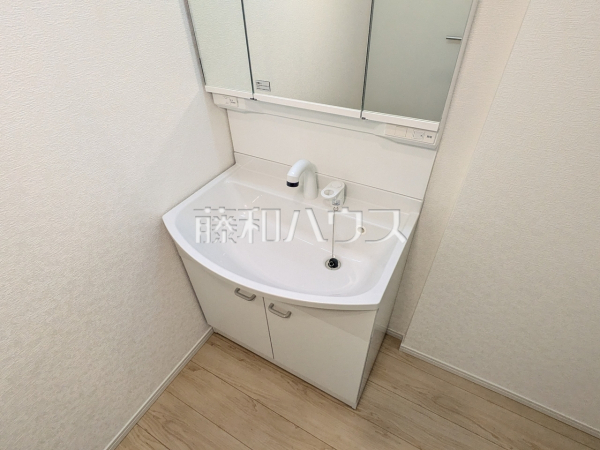 2号棟　洗面室　【立川市栄町１丁目】