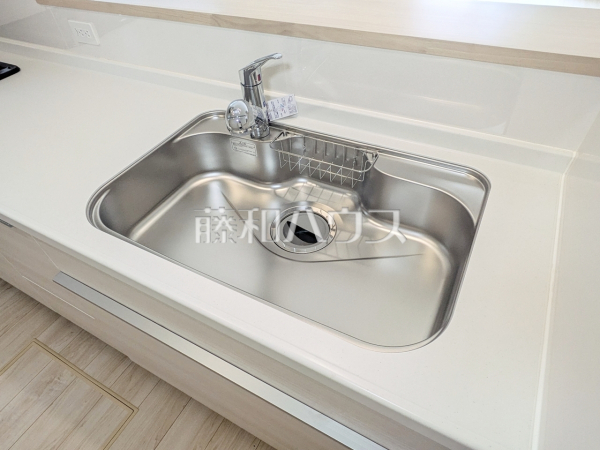 2号棟　キッチンシンク・一体型浄水器　【立川市栄町１丁目】