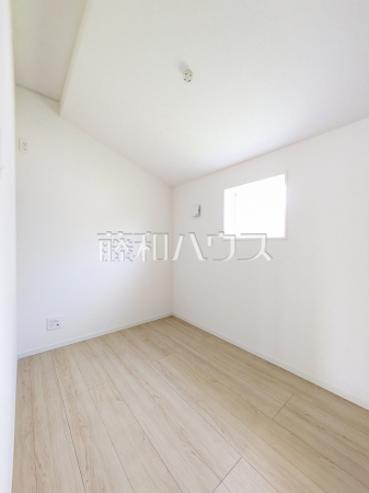 2号棟　納戸　【立川市栄町１丁目】