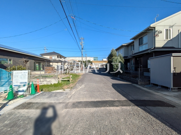 接道状況および現場風景　【北名古屋市沖村佐渡】