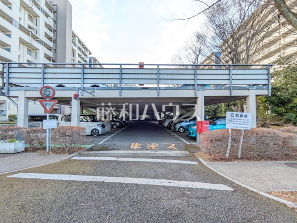 駐車場　【昭島つつじが丘ハイツ　４号棟】