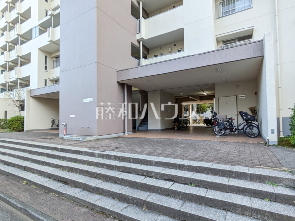 エントランス　【昭島つつじが丘ハイツ　４号棟】