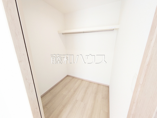居室　【小牧市久保一色南２丁目】