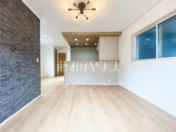 2号棟　リビング　【所沢市上新井５丁目】