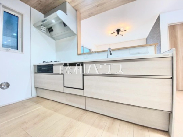 2号棟　キッチン　【所沢市上新井５丁目】