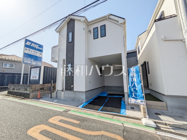 アクセント色を使用し、メリハリのある外観デザインとなっております。B号棟　外観　【西東京市西原町５丁目】
