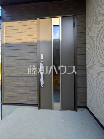 1号棟　玄関　【八王子市上壱分方町】