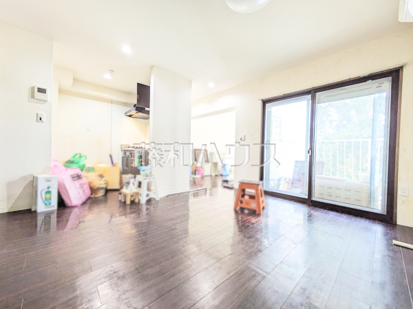 リビング　【府中サンライズヒル】