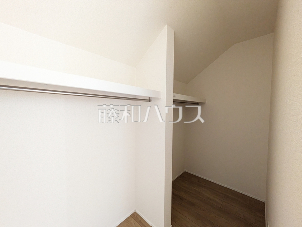2号棟　ウォークインクローゼット　【福岡市南区若久６丁目】