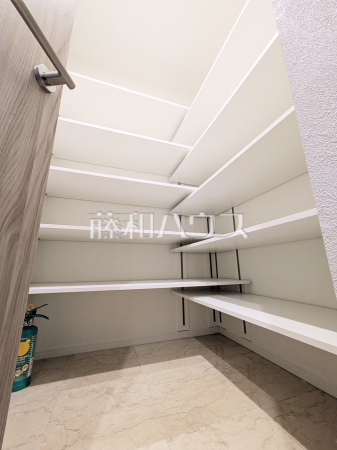 収納　【グーディッシュ千歳船橋】