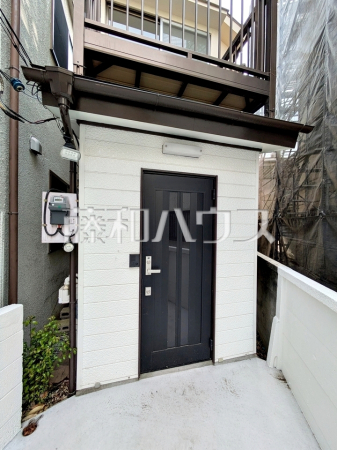 玄関　【杉並区堀ノ内２丁目】