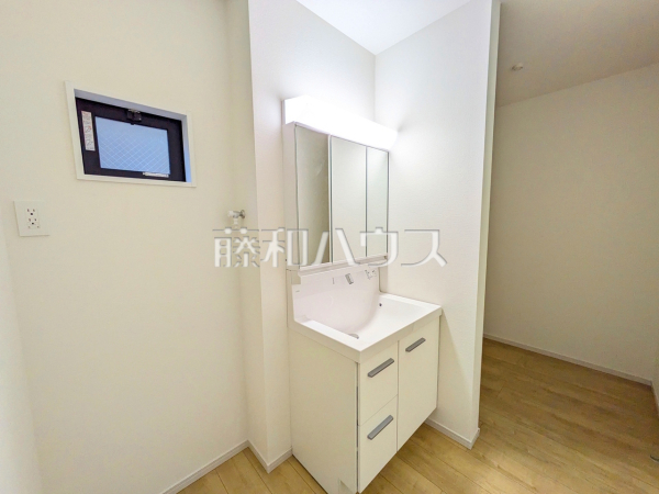 洗面室　【名古屋市北区金田町６丁目】