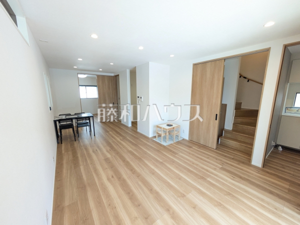 3号棟　リビング　【名古屋市守山区新城】