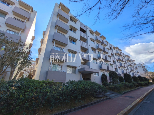 外観　【多摩ニュータウンエステート貝取3-4-4号棟】